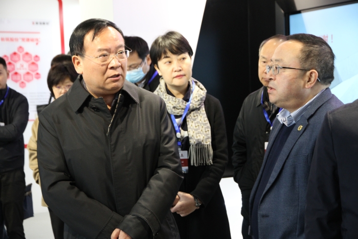  四川省人民政府副省长杨洪波考察yl6809永利股份